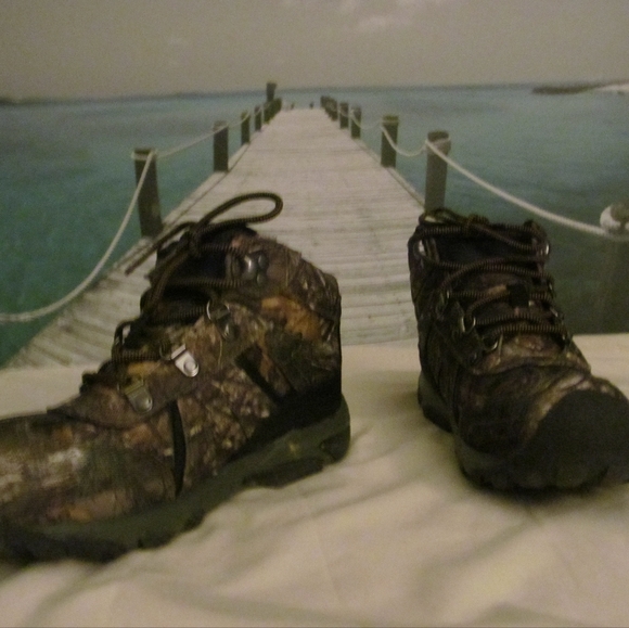 Camo shoes size 5 - Picture 2 of 4